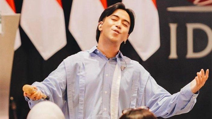Vidi Aldiano dan Isyana Sarasvati Semangati Pasien Kanker Lewat Musik