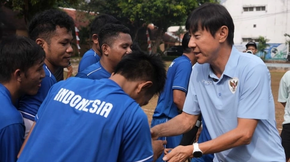 STY Kunjungi TC Timnas Sepak Bola Amputasi Indonesia, Aksinya Dapat Sanjungan Netizen