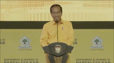 Jokowi Jelaskan Alasan Kenakan Kemeja Kuning di Munas Golkar