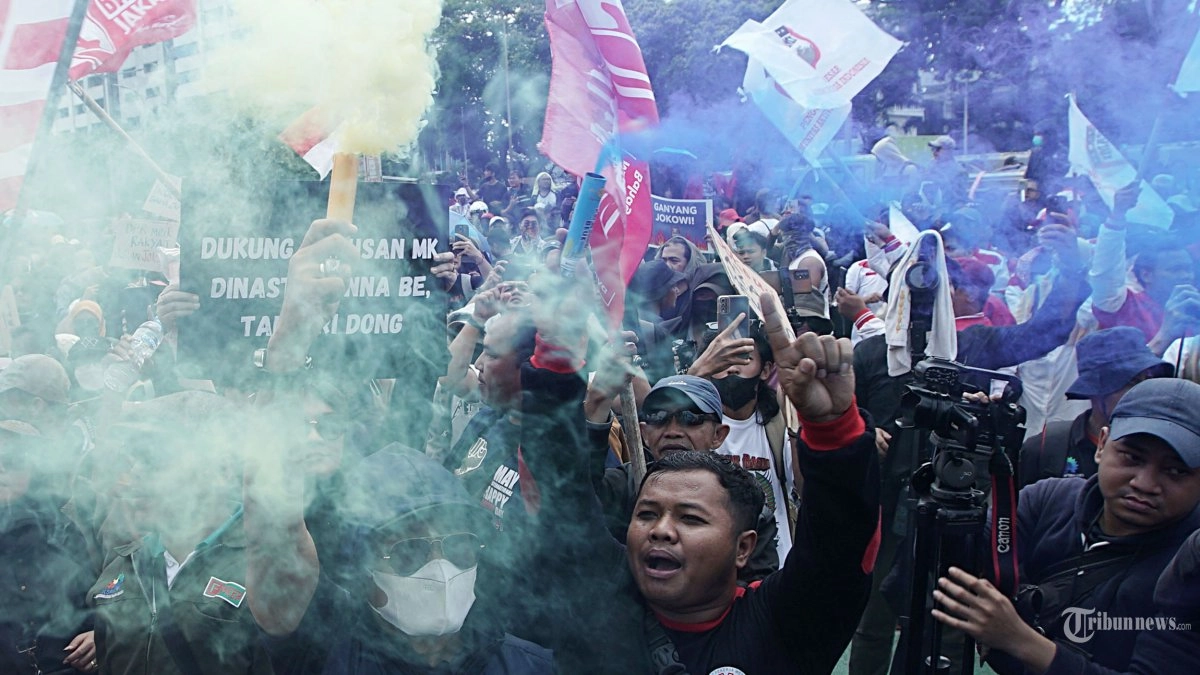 Alasan Polisi Tangkap 301 Demonstran di Gedung DPR RI