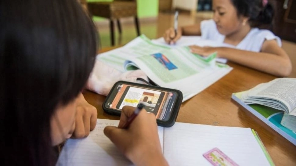 Viral PR anak Sekolah Tanyakan ''Apakah Tuhan Ada?'', Langsung Bikin Geger Medsos