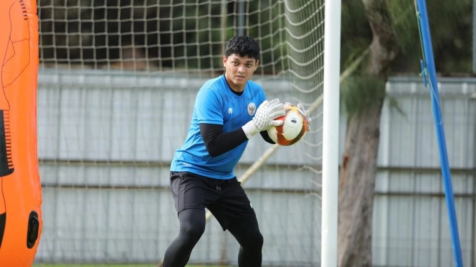 Potensi Geser Ernando Ari, Statistik Mentereng Adi Satryo Kiper Timnas Indonesia untuk Lawan Arab Saudi
