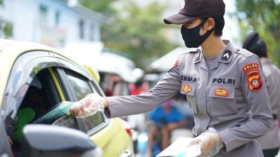 Syarat dan Tahapan Menjadi Polwan 2024