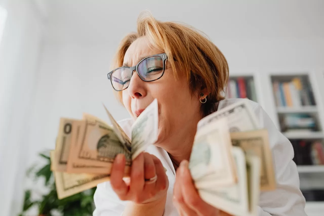 Rezeki Super Gede! 14 Weton Ini Siap Terima Hujan Kekayaan Menurut Primbon Jawa