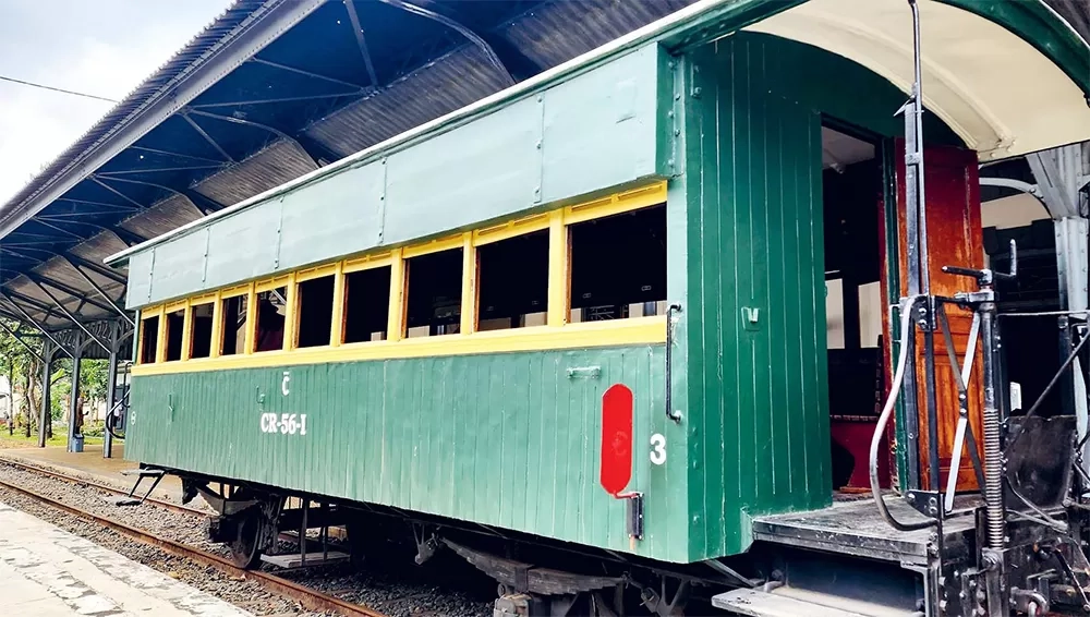 Wisata Museum Kereta Api di Jatim: Stasiun Lawang Sewu Punya Bunker, di Stasiun Bondowoso Ada Gerbong Baca