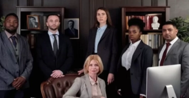 4 Zodiak Ini Terlahir untuk jadi Pewaris Usaha Keluarga, Siapa Saja?