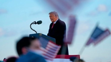 Vladimir Putin Lebih Pilih Kamala Harris di Pilpres AS, Donald Trump Punya Firasat Aneh