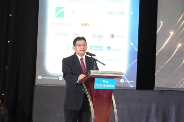 BPJS Kesehatan Sabet Penghargaan di 5th Anniversary Indonesia Top Insurance Awards 2024