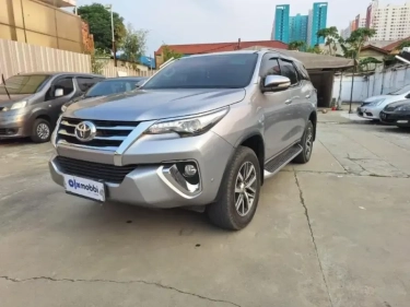 Yang Baru Nggak Kebeli, Harga Mobil Bekas Toyota Fortuner dengan Mesin 2GD 2.400 Cc Sudah Murah