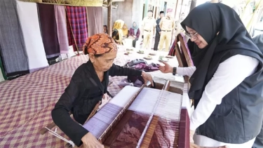 Mengenal Siami, Perajin Tenun Tradisional asal Banyuwangi