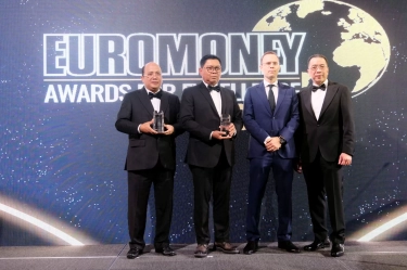 Euromoney Kembali Nobatkan Bank Mandiri sebagai Best Bank in Indonesia di 2024 karena Beri Layanan Terbaik ke Nasabah