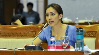 Rieke Diah Pitaloka Lulusan Mana? Kritik Keras Wacana Program Pensiun Tambahan