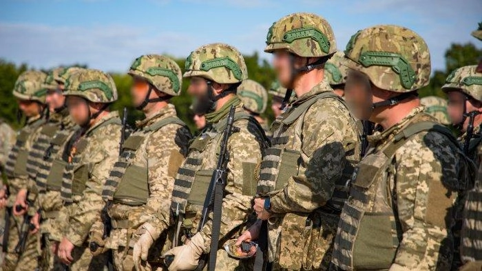 Inggris Beri Sepatu Bot Tua dan Senjata Kuno ke Ukraina, Kini Usang dan akan Dibuang