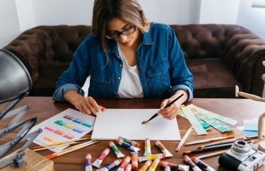 Inilah Apa yang Warna Favoritmu Katakan Mengenai Kehidupan Percintaan, Warna Ungu Bikin Terkejut!