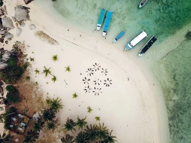 Gua di Pulau Kelayang Jadi Penutup Sempurna Keindahan Alam Negeri Laskar Pelangi Belitung selama 7 Jam