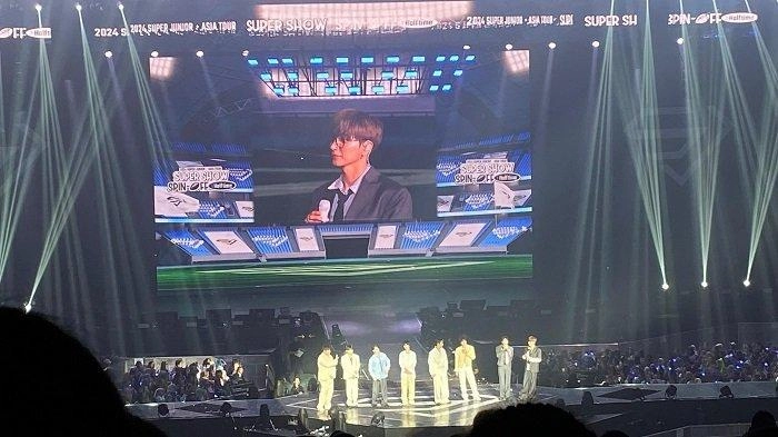 Donghae Super Junior Mengeluh Encok Saat Konser di BCIS Jakarta