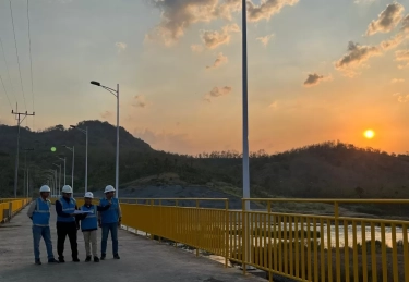 Terkait Power Wheeling, IESR: Ada BUMN non-Kelistrikan Kembangkan Energi Terbarukan Ingin Numpang Transmisi PLN