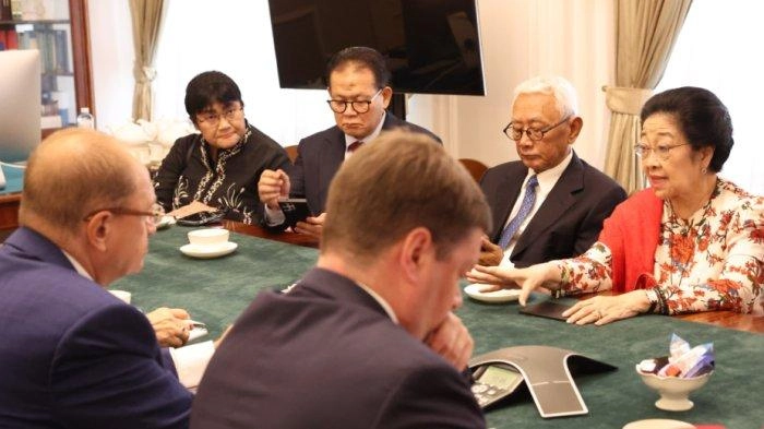Megawati Ajak Ilmuwan Rusia-Indonesia Teliti Gunung Api Bawah Laut, Singgung Letusan Krakatau 1883
