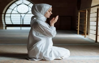 Keutamaan Membaca Shalawat Nabi 1.000 Kali Setiap Hari Beserta Cara Bacaannya