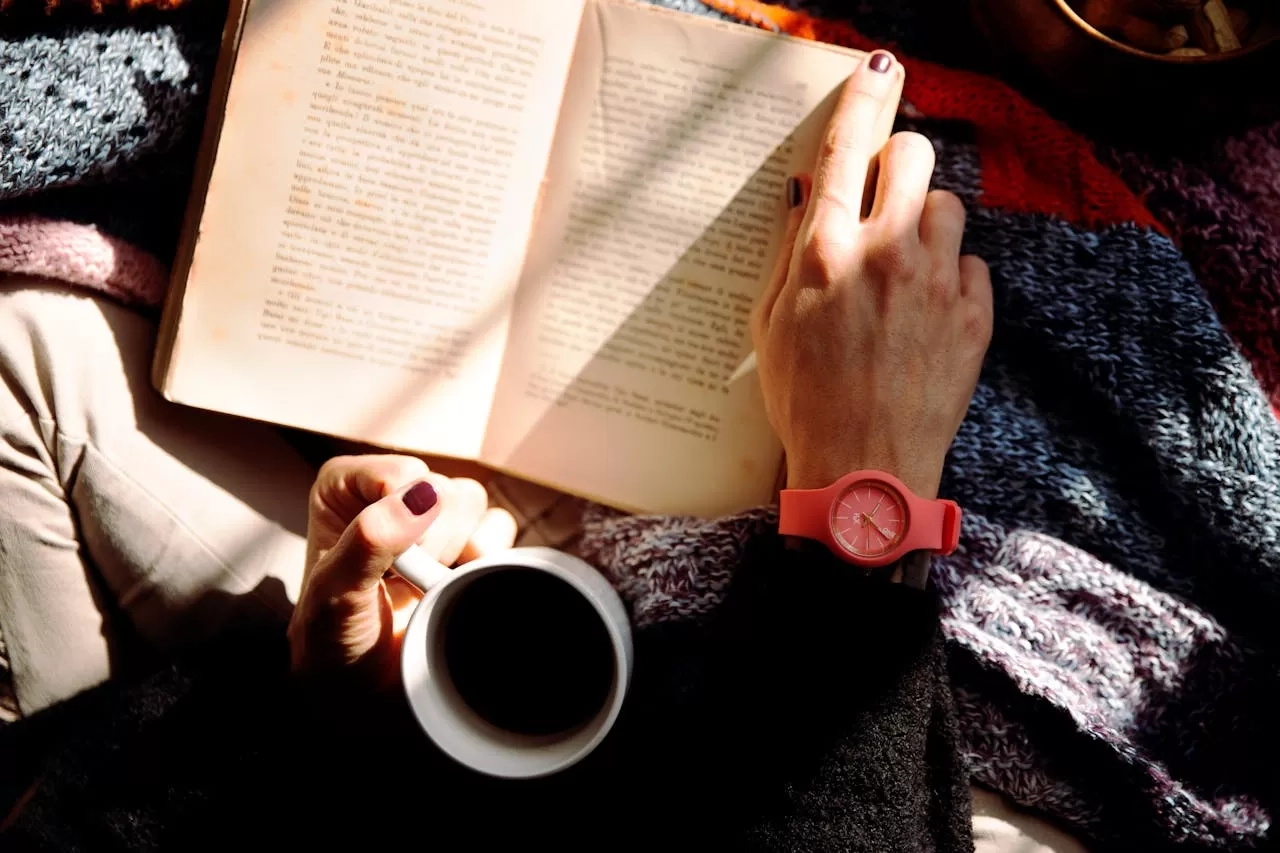 Punya Hobi Membaca? Cek Buku Favorit Setiap Zodiak Sesuai dengan Kepribadian Masing-masing