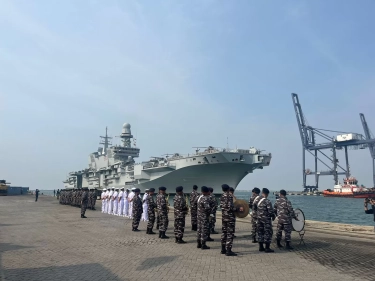Spesifikasi Kapal Induk Italia yang Empat Hari Sandar di Jakarta