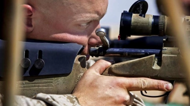 Bak Adegan Film, Detik-detik 'Sniper' Tembak Donald Trump, Bawa AK-47 Lengkap Dengan Teropong