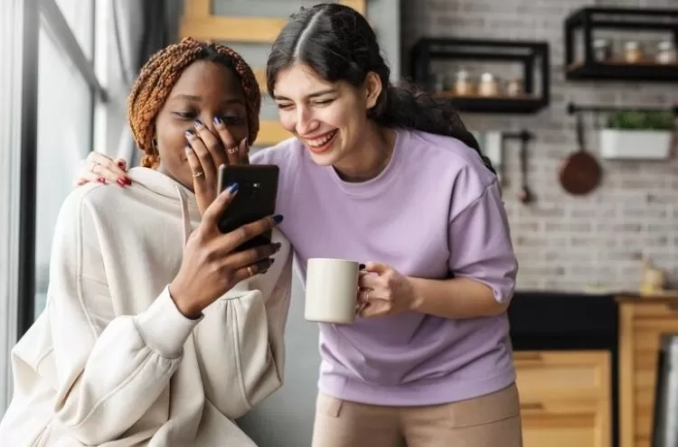 10 Cara Memulai Percakapan Tanpa Rasa Canggung dengan Siapa Saja, Menurut Psikologi