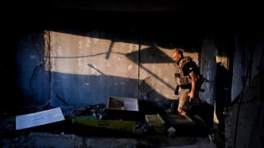 Kota Ukrainsk Hancur Lebur, Persimpangan Kereta Api Lokasi Distribusi Pasukan Kiev Tinggal 4 KM