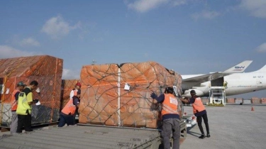 Jadwal Kedatangan Logistik MotoGP Mandalika 2024 di Lombok, Penerbangan 7 Mil Hadirkan Risiko