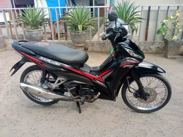 Iritnya Kebangetan, Harga Motor Bekas Honda Revo Fit dan Honda Verza 150 Sama-sama Tinggal Segini, Murah Banget!