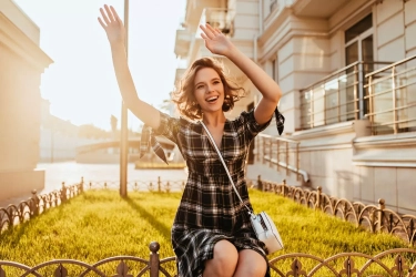 Jadi Kesayangan Alam Semesta, 4 Zodiak Ini Diberkahi Keberuntungan Bawaan Kemanapun Mereka Pergi