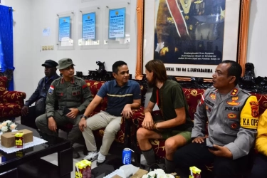 Jokowi Apresiasi TNI-Polri Atas Pembebasan Pilot Susi Air Philip Mehrtens dari KKB: Negosiasi Panjang Tanpa Represif