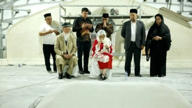 Kala Megawati Menangis Di Makam Imam Al Bukhari