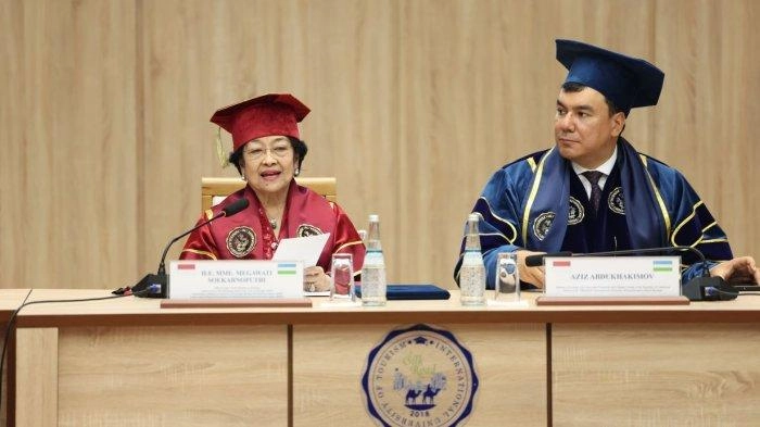Megawati Persembahkan Gelar Profesor Kehormatan di Uzbekistan untuk Rakyat Sumber Kebudayaan
