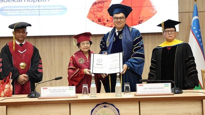 Megawati Soekarnoputri Terima Gelar Profesor Kehormatan dari Silk Road IUTCH Uzbekistan