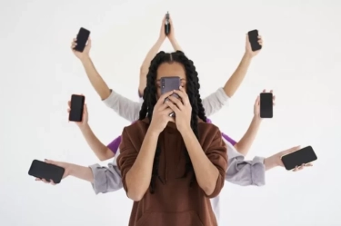 Tidak Suka Update di Sosmed, Inilah 8 sifat Unik Orang Yang Hidupnya Sangat Privat