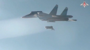 Pengeboman Sukhoi Su-34 Rusia Putus Aliran Bala Bantuan Senjata dan Personel Ukraina ke Kursk