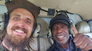 Profil Edison Gwijangge, Negosiator Bebasnya Pilot Susi Air & Jemput Langsung Kapten Philip di Nduga