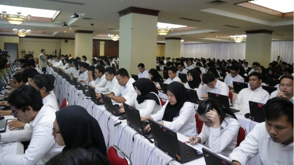 Bolehkah Pakai Celana? Ini Panduan Lengkap Pakaian Tes CPNS untuk Wanita