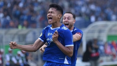 Persib Bandung Bisa Senasib Klub Liga 2 Buntut Suporter Serang Steward