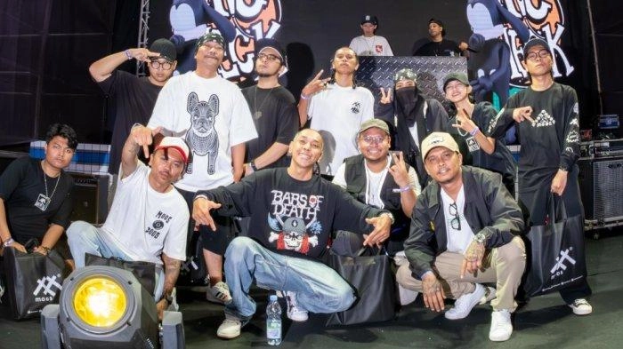 Sembilan Musisi Hip Hop Gabung di Album Kompilasi Microphone Checka Volume 1