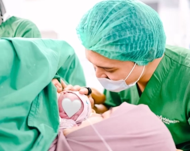 Anisa Rahma Melahirkan Anak Ketiga, Namanya Cantik Banget