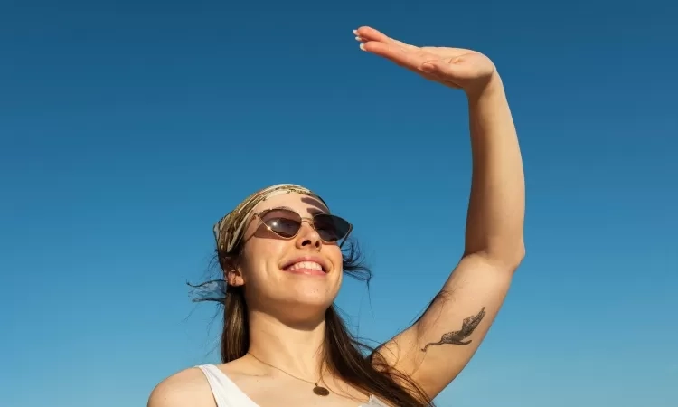 Banyak Efek Samping, Ini 6 Cara Menghindari Sinar Matahari di Kehidupan Sehari-hari!