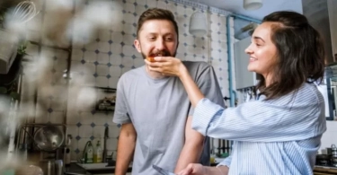 Ada Leo! Ini 4 Zodiak yang Memberikan Perhatian dan Memperlakukan Kekasihnya Seperti Keluarga