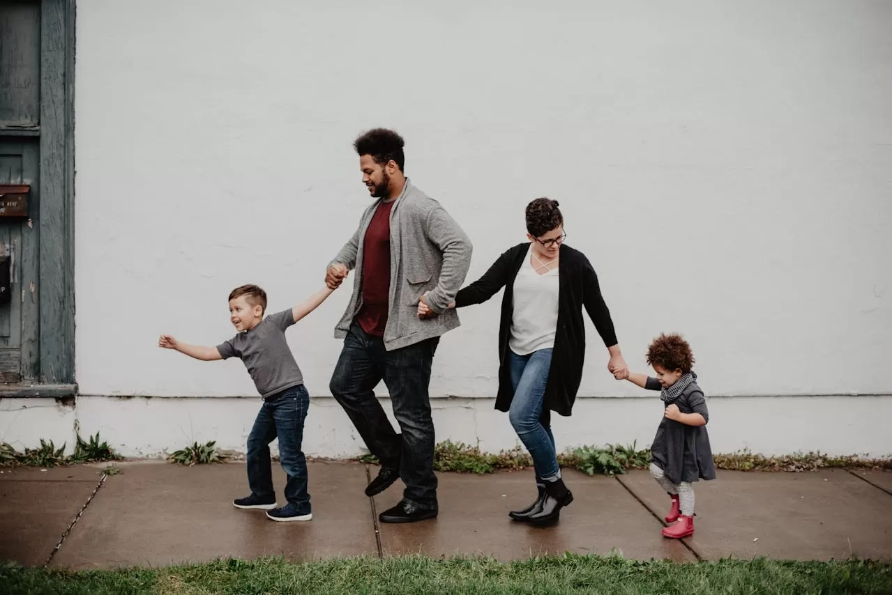 Kenali 4 Jenis Gaya Parenting dalam Mendidik Anak, Kamu Tim yang Mana?