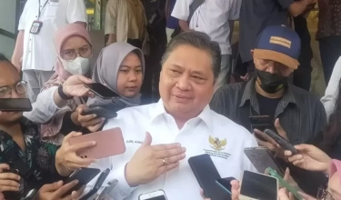 Menko Airlangga Klaim Deflasi 5 Bulan Berturut-turut Bukan Tanda Pelemahan Daya Beli