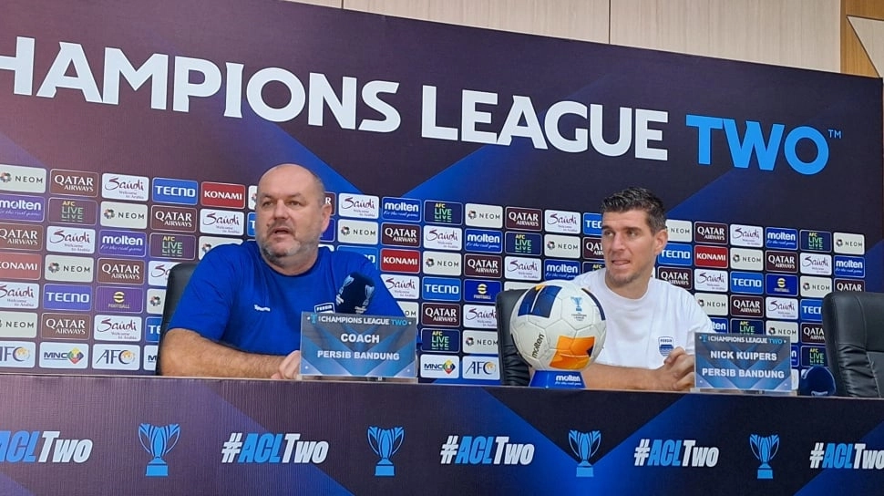 Bojan Hodak Beberkan Faktor Utama Persib Bandung Ditekuk Zhejiang FC