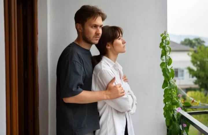 8 Tanda Pria yang Mengaku Mencintai Anda, Tapi Tidak Benar-Benar Merasakan Cinta Itu Sendiri, Segera Waspadai!