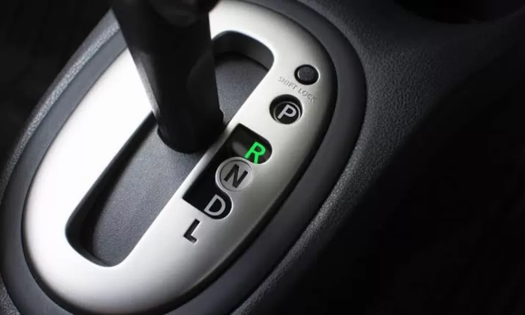Bukan Cuma Mobil Manual, Bau Gosong Pada Transmisi Juga Bisa Muncul di Mobil Matic, Ini Daftar Penyebabnya