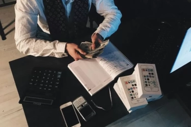 Dikenal Mendiri: 5 Shio ini Dapat Serangan Rezeki secara Brutal, Auto Kaya Mendadak Menurut Astrologi Tiongkok!